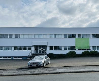 *PROVISIONSFREI* ca. 860 m² Büro-/Praxisräume zu vermieten