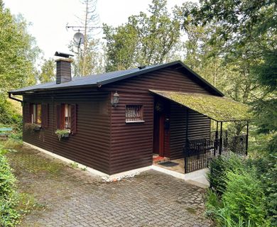 Kleines Ferienhaus in Waldrandlage mit Kamin!