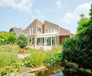 Geldern: Wunderschönes Architektenhaus in herrlicher, ruhiger Lage