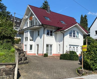 Großes Stadthaus – Wohnen und Arbeiten, oder als Mehrgenerationenhaus