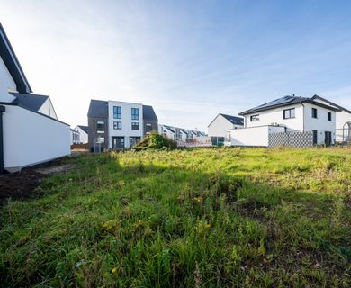 Exklusives Baugrundstück 475 m² – Ihr Traumhaus mit optionalen Bau- und Planunterlagen