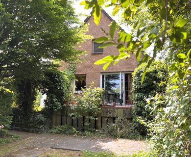 freist. Einfamilienhaus  mit großes Grundstück in bevorzugte Lage von Augustin-Ort