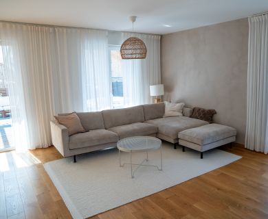 Moderne Erdgeschosswohnung mit Sauna & Garten