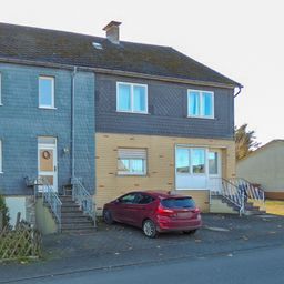 Teilvermietetes Wohnhaus (3 WE) mit Garten und Fernblick in guter Ortsrandlage – nahe Daaden!