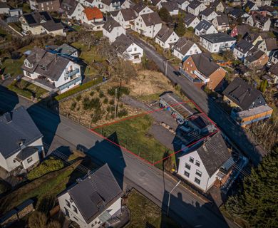 Voll erschlossenes Baugrundstück- Verwirklichen Sie Ihr Bauvorhaben!
