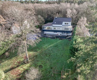 Großzügig Wohnen mit Weitblick und direkter Waldlage