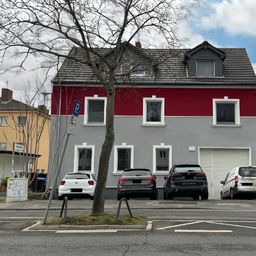 Kurzfristig bezugsfrei: Modernisiertes Wohn- und Geschäftshaus in zentraler Duisdorfer Lage