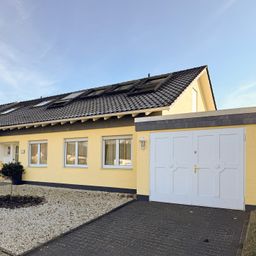 Geräumiges Einfamilienhaus mit Garagen und Terrasse in Ortsrandlage von Swisttal!