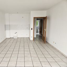 Helle 2- Zimmer- Wohnung *Stellplatz