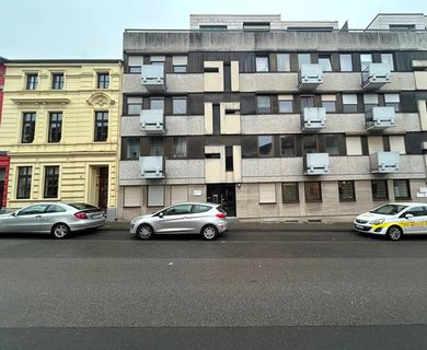 Großzügige 2-Zimmer-Wohnung mit umlaufenden Balkon, Terasse  und  mordernisiertem Bad