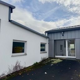 Gewerbefläche mit 160 m² Lager/Produktion und 35 m² Büro!