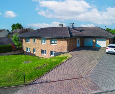 *Oberpleis* Bungalow mit Einliegerwohnung *provisionsfrei*