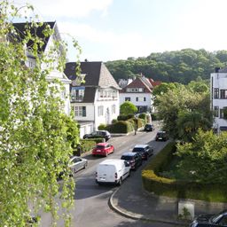 Düsseldorf-Grafenberg: 4-Zimmer-Wohnung mit Einbauküche, Balkon und Garage in bevorzugter Lage!