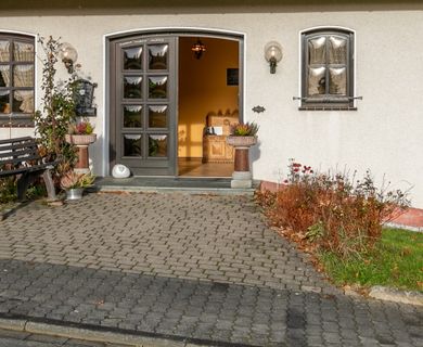 ***LASS DIE SONNE REIN***