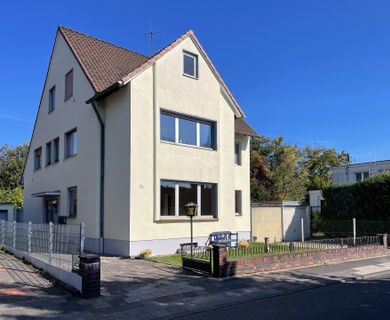 Handwerkertraum: Zweifamilienhaus zum Verwirklichen Ihrer Wohnideen