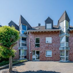 Helle Dachgeschosswohnung mit Wohlfühlfaktor – 3 Zimmer & Balkon in ruhiger Lage