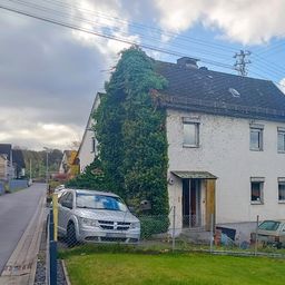 Charmantes Wohnhaus in Ransbach-Baumbach – ideal für eine liebevolle Neugestaltung