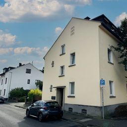 Zentrales Zweifamilienhaus mit ausgebautem Dachgeschoß im Herzen von Siegburg