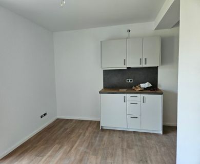 Hochwertiges Studentenapartment mit Pantryküche & Balkon
