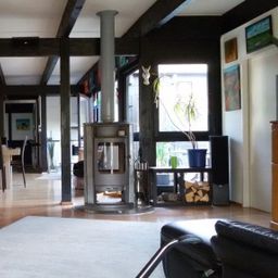 Voll möbliertes Einfamilienhaus mit All-inclusive-Warmmiete