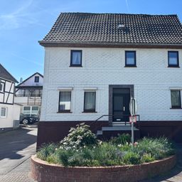 ***Preisreduzierung***
Renovierungsbedürftiges, denkmalgeschütztes Zweifamilienhaus mit Garten im Zentrum von Hamm!