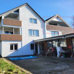 Dachgeschosswohnung mit Balkon und traumhaften Ausblick ins Grüne!