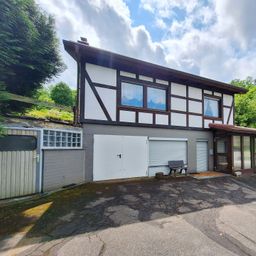 Kleines Einfamilien-/Ferienhaus mit Nebengebäude in absolut ruhiger Höhenlage von Morsbach!