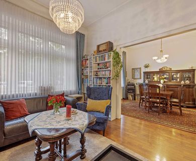 Stilvolle 3-Zimmer-Altbauwohnung im Erdgeschoss in Ratingen-Mitte