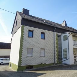 Stilvolles Mehrgenerationenhaus mit ausbaufähiger Scheune in ruhiger Wohnlage vor Diez