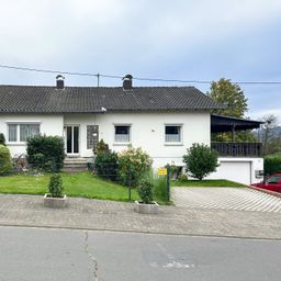 Attraktives Mehrfamilienhaus als Kapitalanlage in ruhiger Lage von Eitorf!