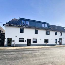 Kapitalanlage oder Eigennutzung! Ländliches Anwesen mit Gastronomie, 3 Wohneinheiten und Grünflächen in Windeck!