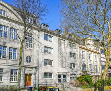 Sonnige Etagenwohnung mit Balkon & Raum für Ideen – Ihr Wohntraum mit Potenzial in Mönchengladbach