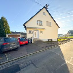 Freistehendes Einfamilienhaus mit Garten und Garage in ruhiger Lage in Hahn am See!