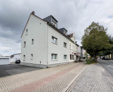 Großzügige 3-Zimmerwohnung mit Garage