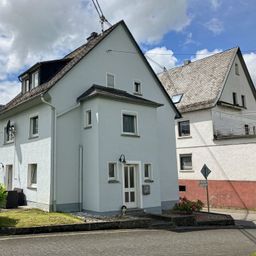 Gemütliches Einfamilienhaus mit Terrasse und gepflegtem Garten auf kleinem Grundstück in Irmtraut!