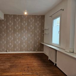 Gemütliche Büro- oder Praxiseinheit mit separatem WC