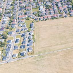 Attraktives Baugrundstück am Rand des Neubaugebiets – Weitblick inklusive!