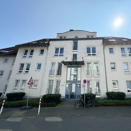 Siegburg: zentral und ruhig gelegene 3 Zimmer-Wohnung, Terrasse, ca. 76 m², Stellplatz