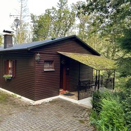 Kleines Ferienhaus in Waldrandlage mit Kamin!