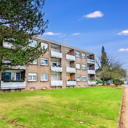 NETTETAL – SELTENE GELEGENHEIT! 12-PARTEIENHAUS MIT 4 GARAGEN ZU KAUFEN