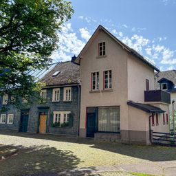 Historisches Ein-/Zweifamilienhaus in Zentrumslage von Wissen!