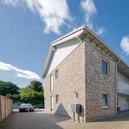 Wohlfühlen auf einer Ebene – moderne EG-Wohnung mit zwei Terrassen