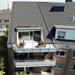 Gibt es nicht? – Doch genau hier! Dachterrassen-Wohnung in bester Lage von Oberkassel