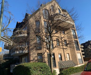 ideale 2 Zi. ETW am jap. Garten — mit Balkon, Lift und TG (in Niederkassel)