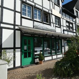 Ebenerdiges Ladenlokal mitten in HA-Elseyer Dorfplatz mit großer Fensterfront