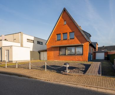 Toplage in Heinsberg / Lieck: Freistehendes Einfamilienhaus nahe Lago Laprello