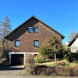 Verklinkertes Einfamilienhaus mit Garage und angrenzendem optionalen Bauplatz!