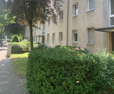 Gepflege sanierte 2,5 Zimmer ETW im Stadtteilzentrum Mörsenbroich der Stadt Düsseldorf