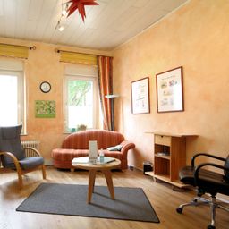 Besonderheit – im Zentrum von Dülken. Haus mit Carport, Innenhof und Dachterrasse.