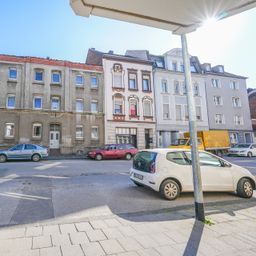 Attraktives Sanierungsobjekt nahe Volksgarten – Mehrfamilienhaus mit top Ausbaupotenzial